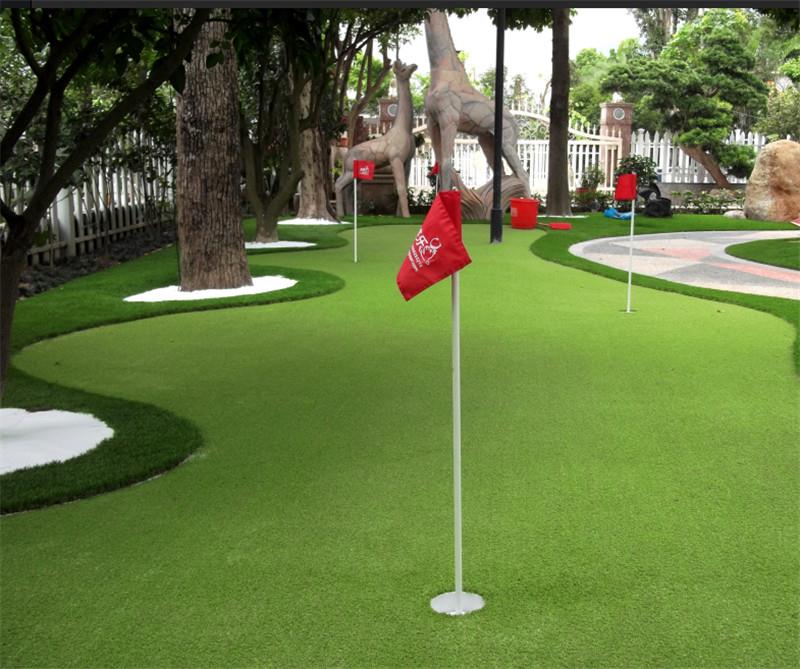 Non-Sand Filled Putting Green4